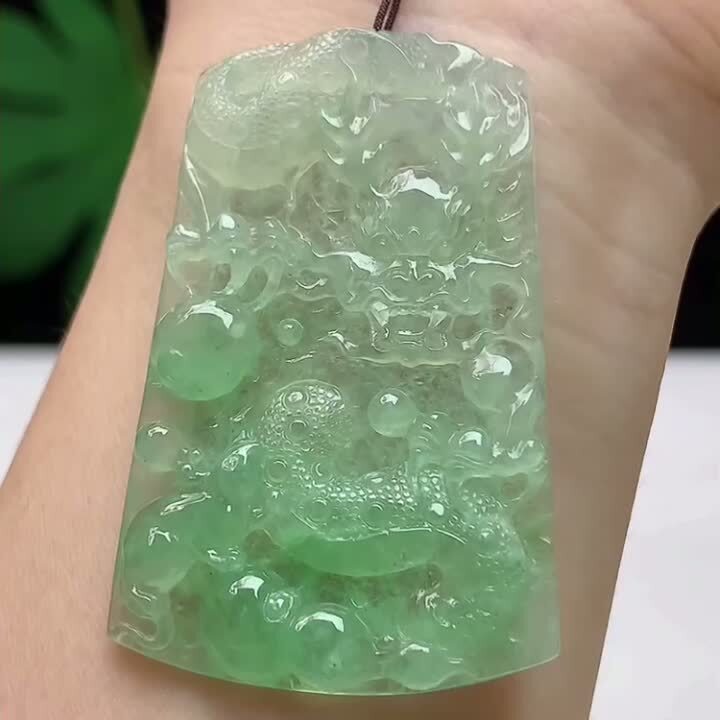 翡翠冰種飄綠龍牌,天然翡翠A玉, 緬甸玉, Jade, Jadeite