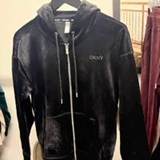 [S] DKNY BLACK LOGO-EMBROIDERED HOODIE, DP5J9628-BLK (SD1593)