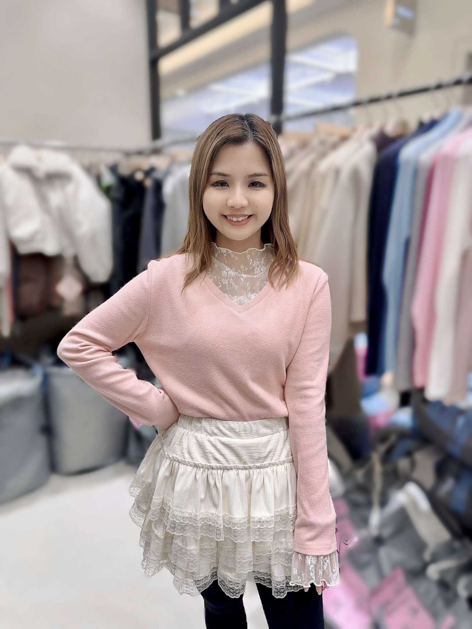 ME25  LACE氣質打底王    人造絲+綿   胸  40-62  長22   原價 $499  校長自留款