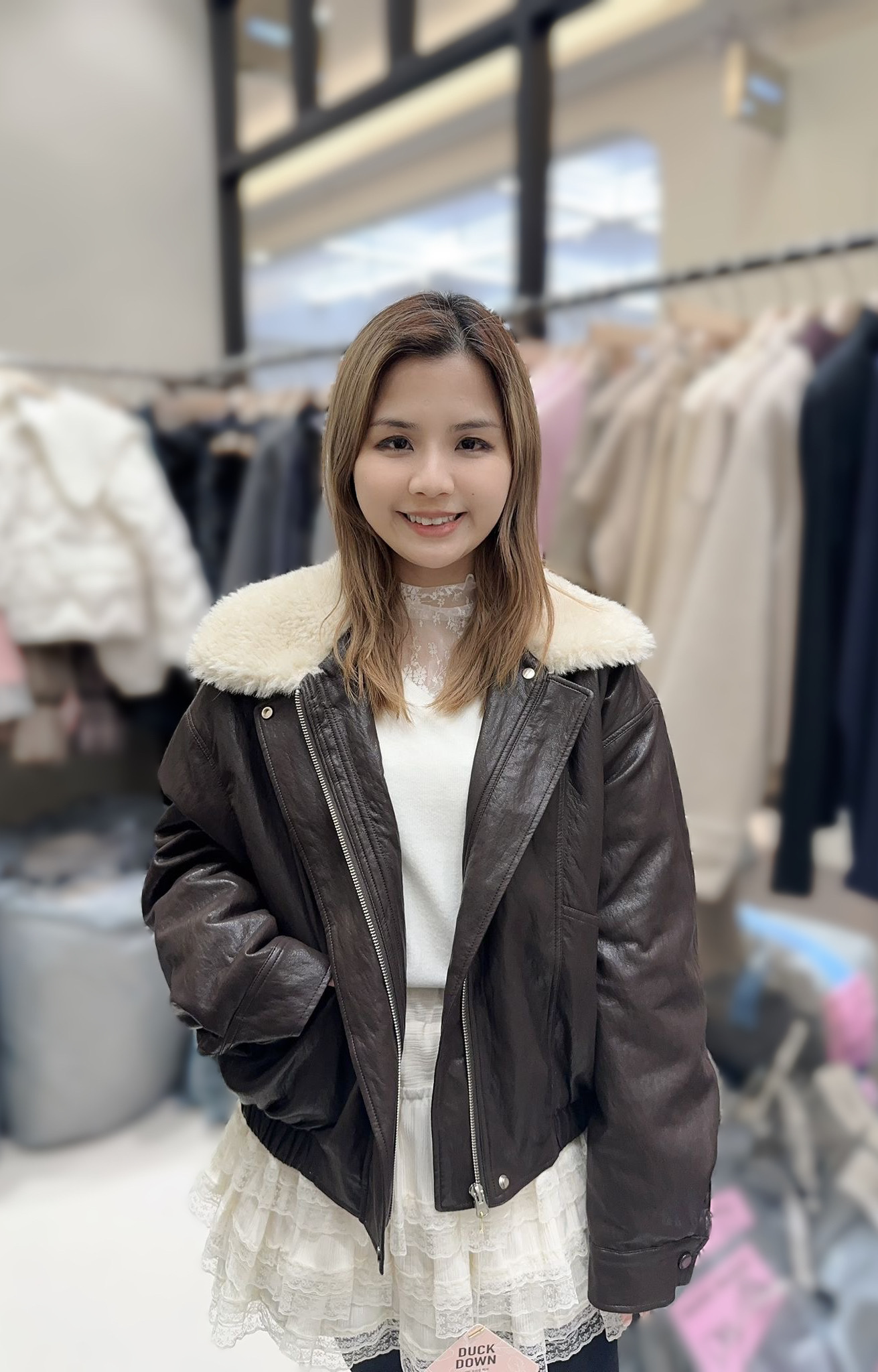 ME01  韓風毛毛反領羽絨   胸50 長20  原價 $899 100%鴨絨  校長自留價