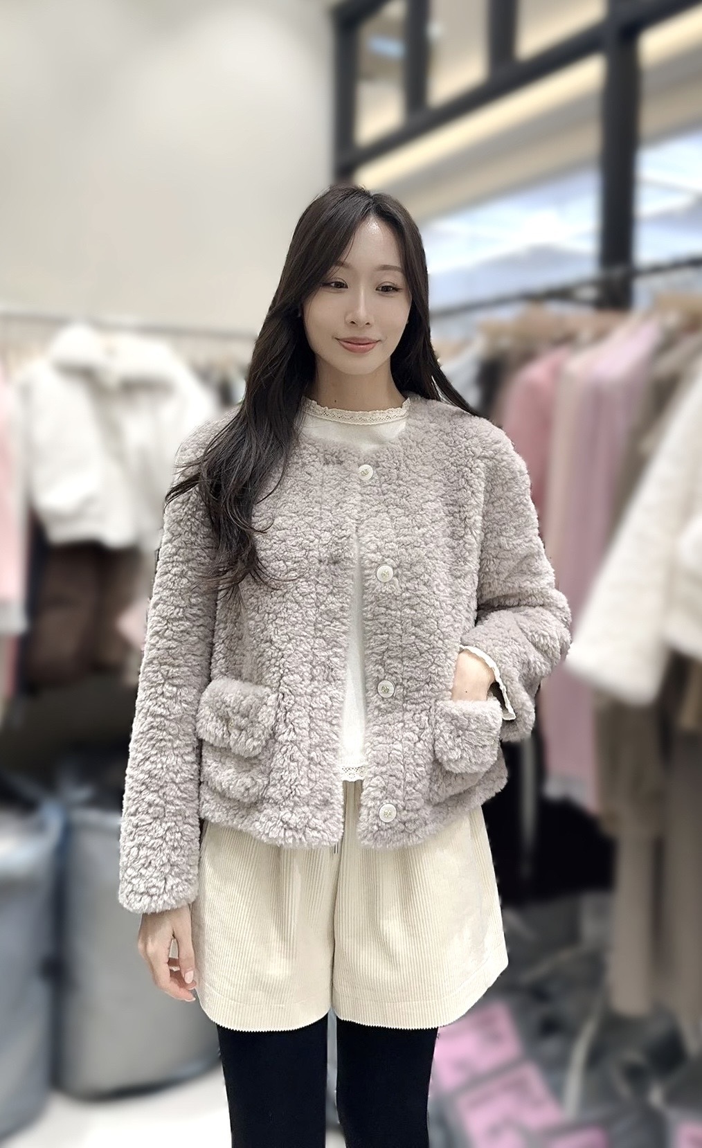 ME18  氣質羊羔毛縷  胸44 長22.5  原價  $799