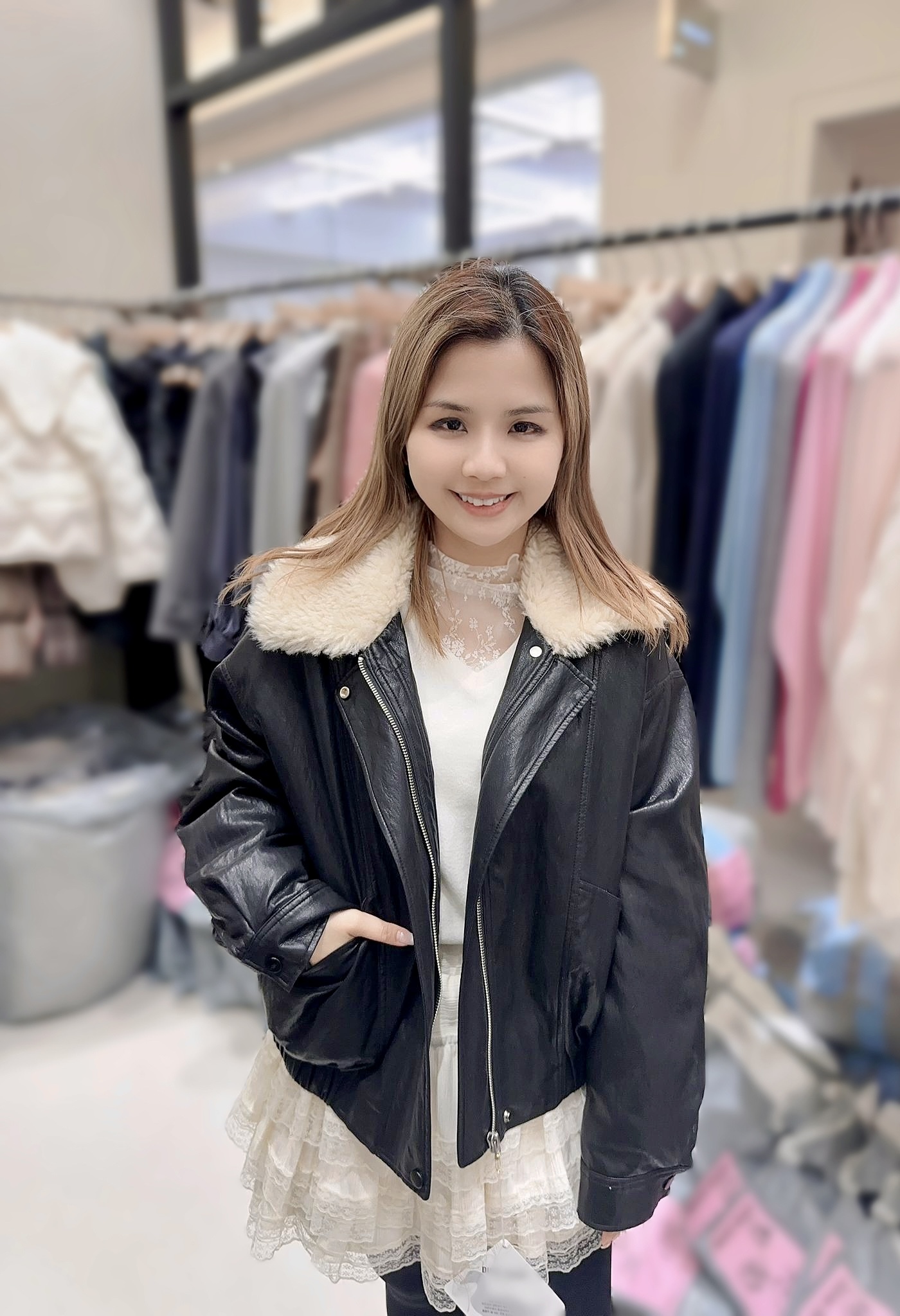 ME22  胸52 長21 $899 100%鴨絨