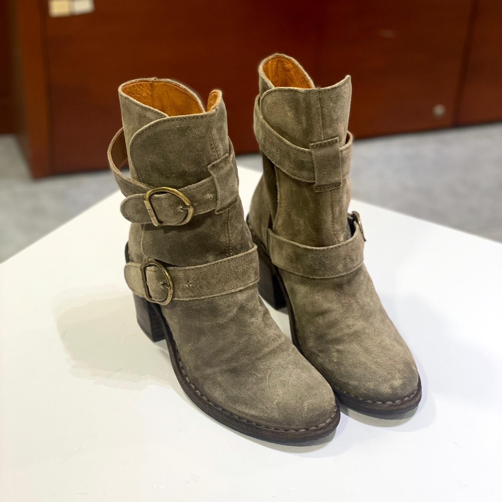 只有35碼~超級筍價!!! 98%NEW二手FIORENTINI BAKER LEATHER BOOTS 洗水綠麂皮短靴 #香榭站正品