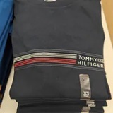 [S] TOMMY HILFIGER NAVY BLUE TOMMY STRIPE GRAPHIC T-SHIRT, XM05727-401 (STH1474)