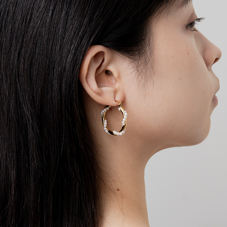 miramira珠光｜珍珠波浪舞曲耳環D6010-金58477