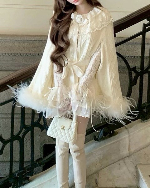 設計師家麻花針織拼接蕾絲下擺鴕鳥毛斗篷