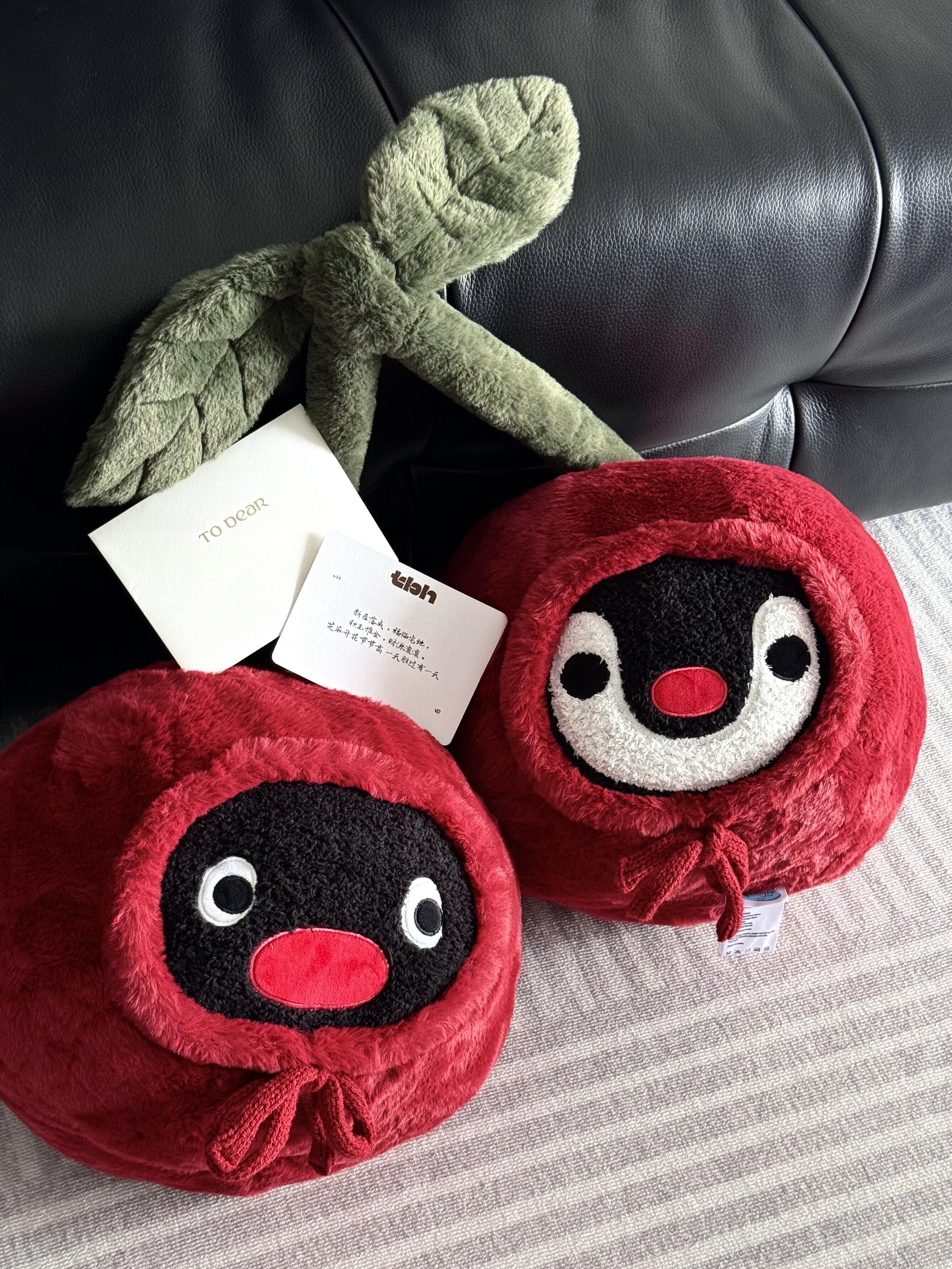 代購-野獸派 Pingu 櫻桃造型抱枕 櫻桃