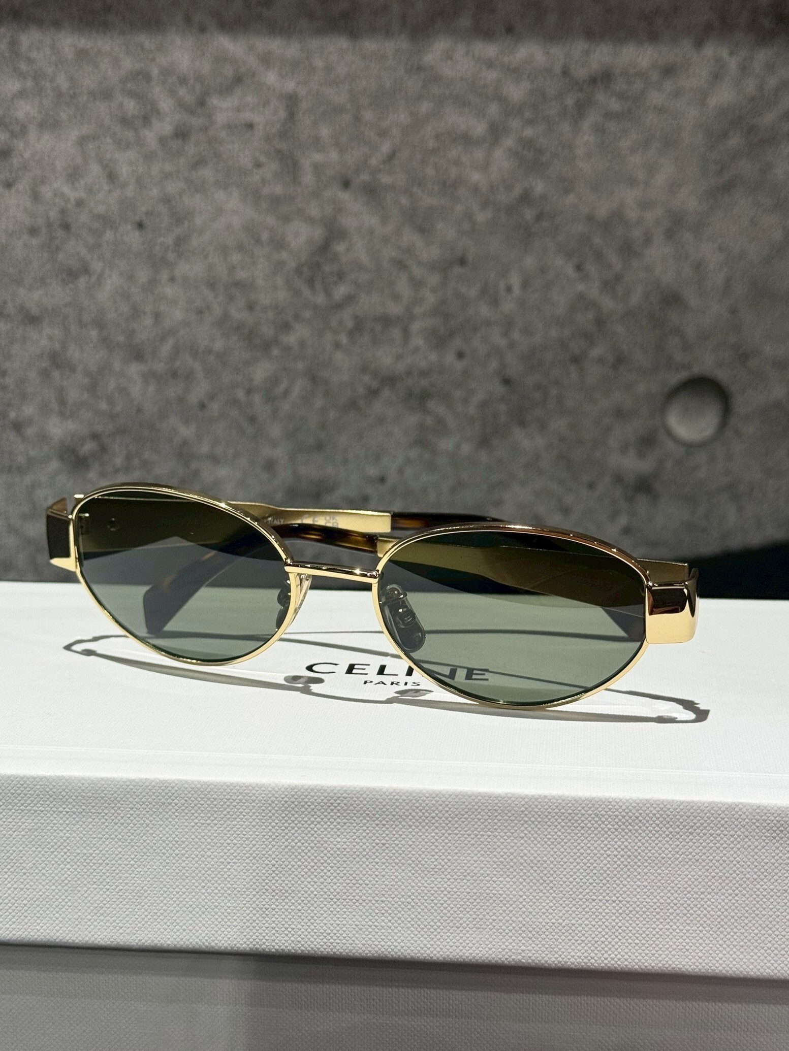 CELINE TRIOMPHE 老錢金屬Logo雕刻 墨鏡
