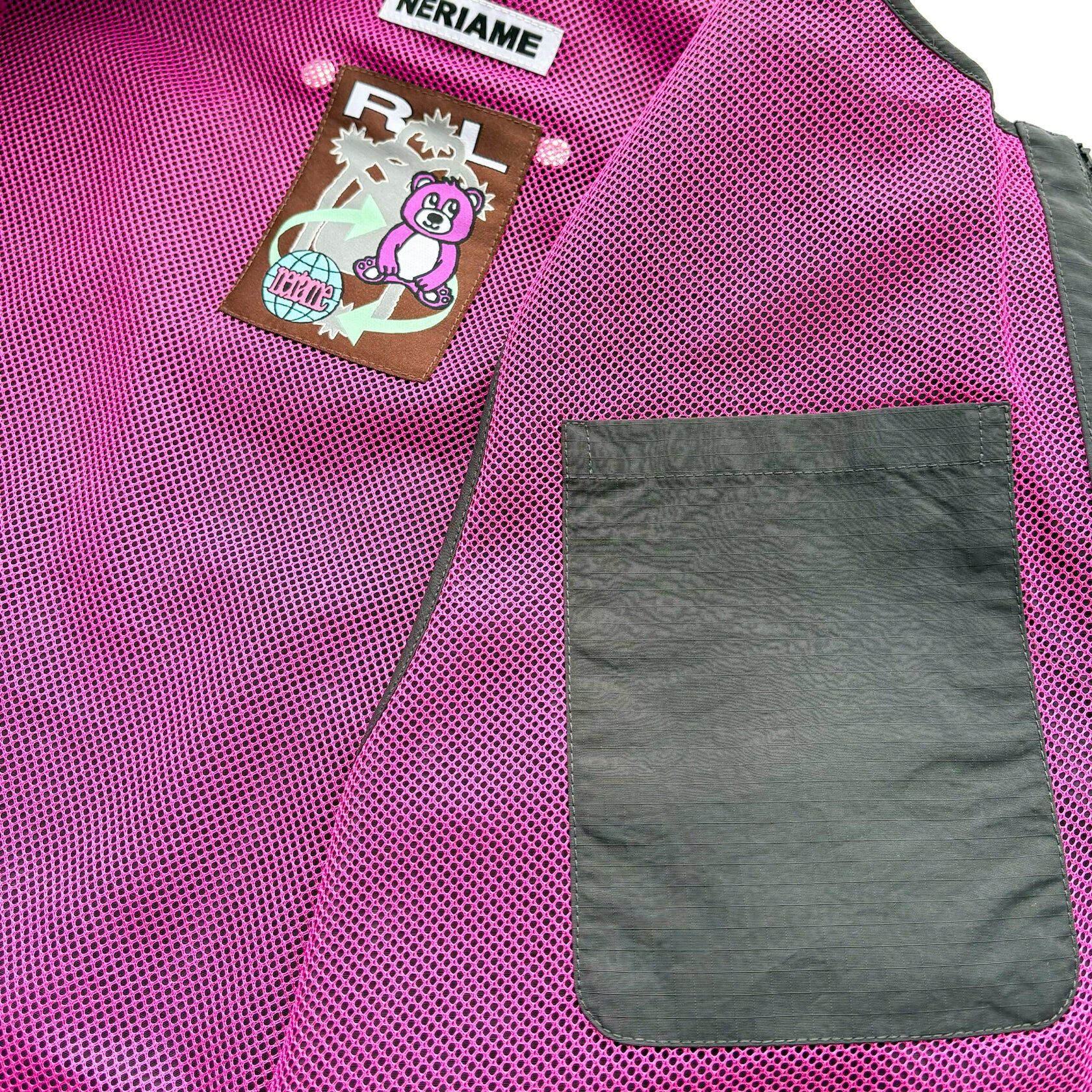 NERIAME TRAVEL VEST V2 (BLACK)