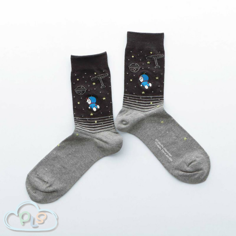 現貨 休閒襪子 (25-27cm) 多啦A夢 未來百貨 黑/灰色 #40134-1