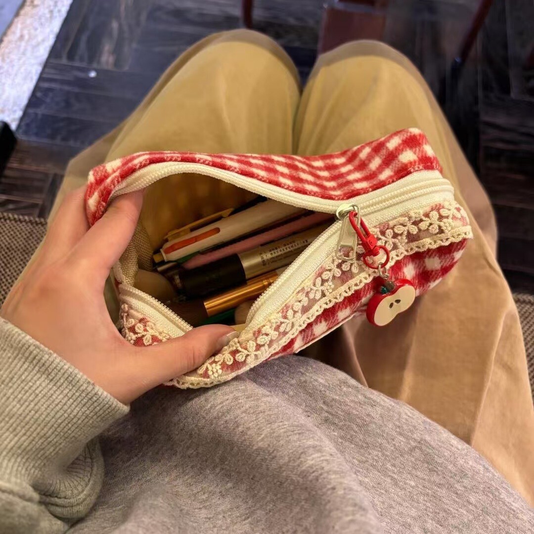 Cute Red Plaid Lace Kitty Stationery Pouch