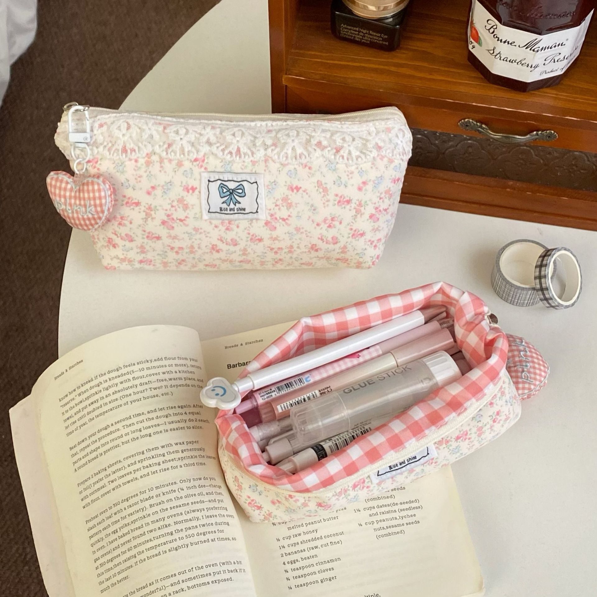 Lace & Floral INS-Style Stationery Pouch