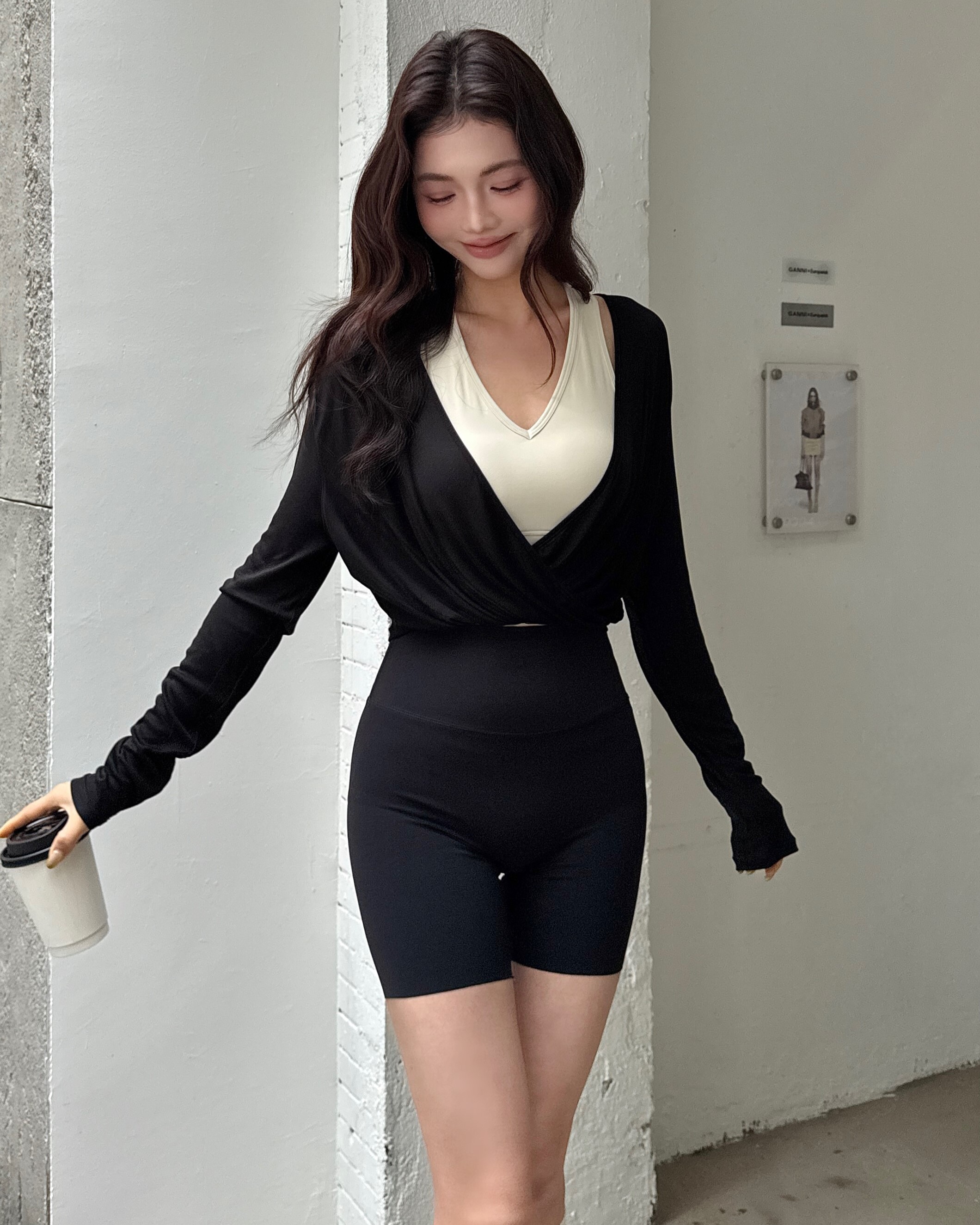 LOOSE扭結V領長袖罩衫 -黑