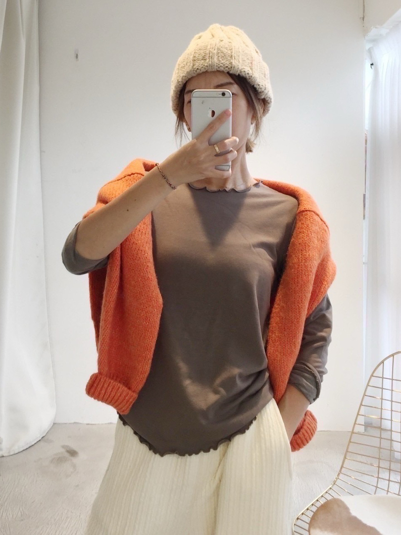 木耳捲邊百搭上衣