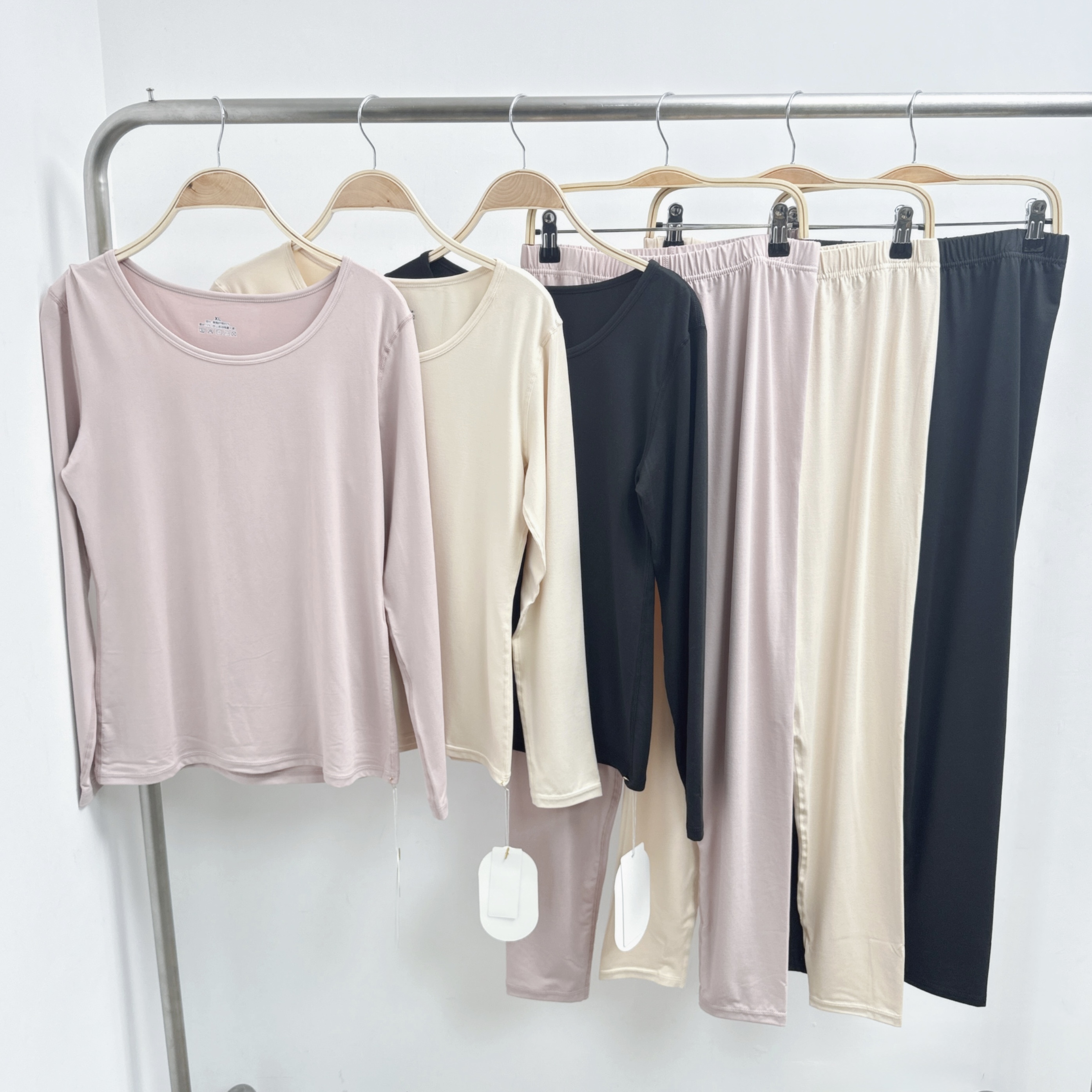 #0035-山茶油潤膚發熱纖維打底衫+長褲套裝 (P106-P111)