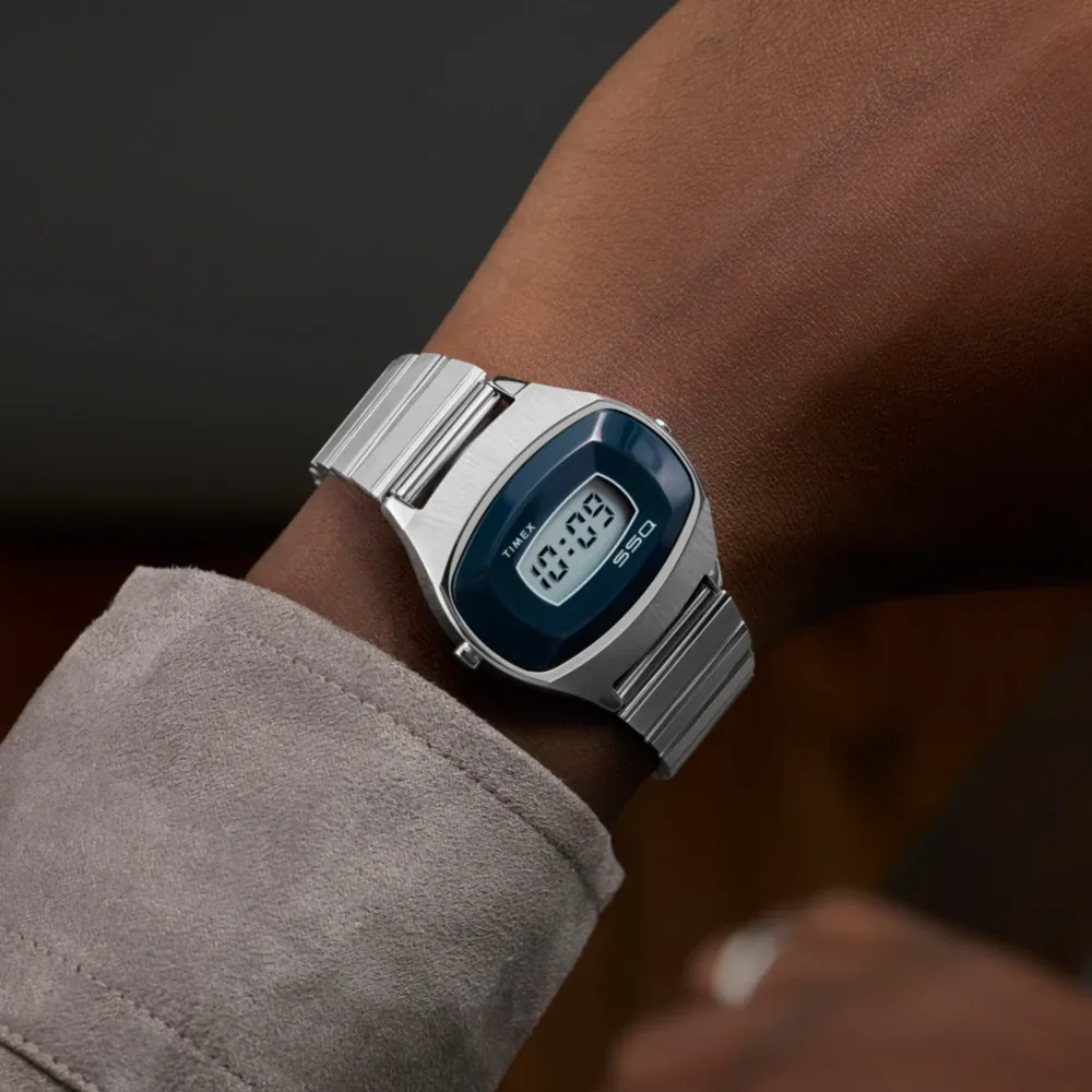 萬年鐘錶 - TIMEX 天美時  SSQ Digital Reissue  1975年復刻版電子錶 TW2Y06100  錶徑 38MM