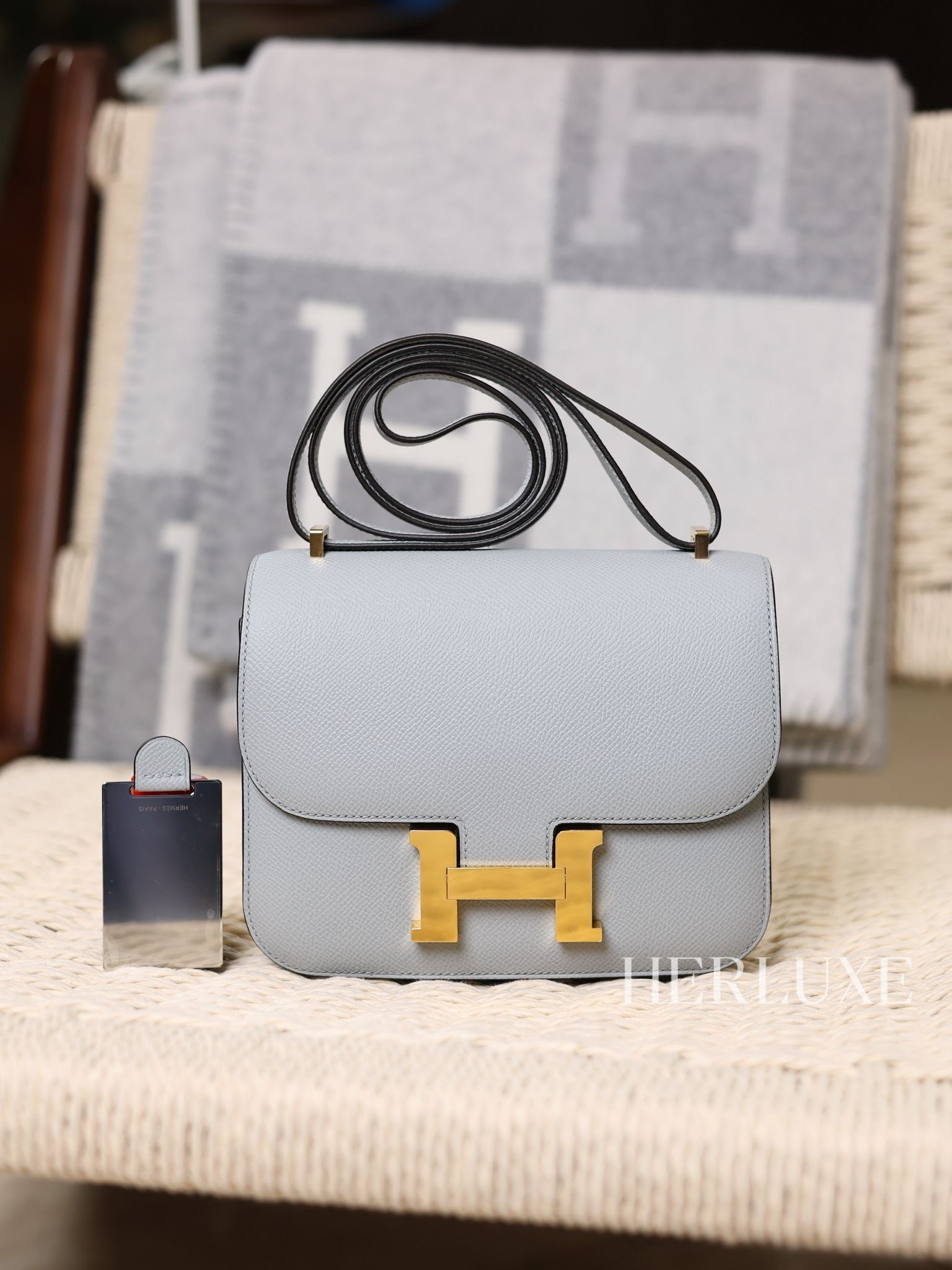 Constance mini mirror 8U blue glacier cc epsom W