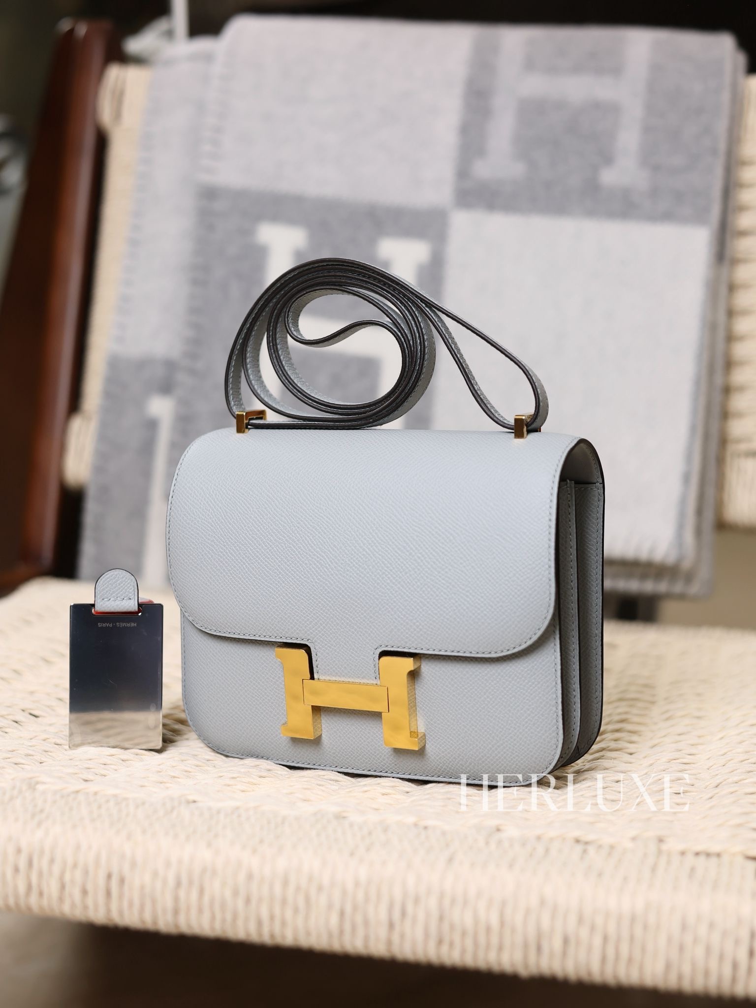 Constance mini mirror 8U blue glacier cc epsom W