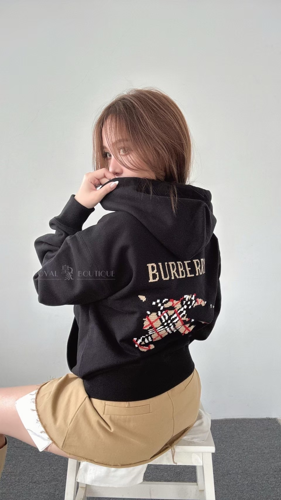 BURBERRY 左胸經典戰馬刺繡小logo連帽T