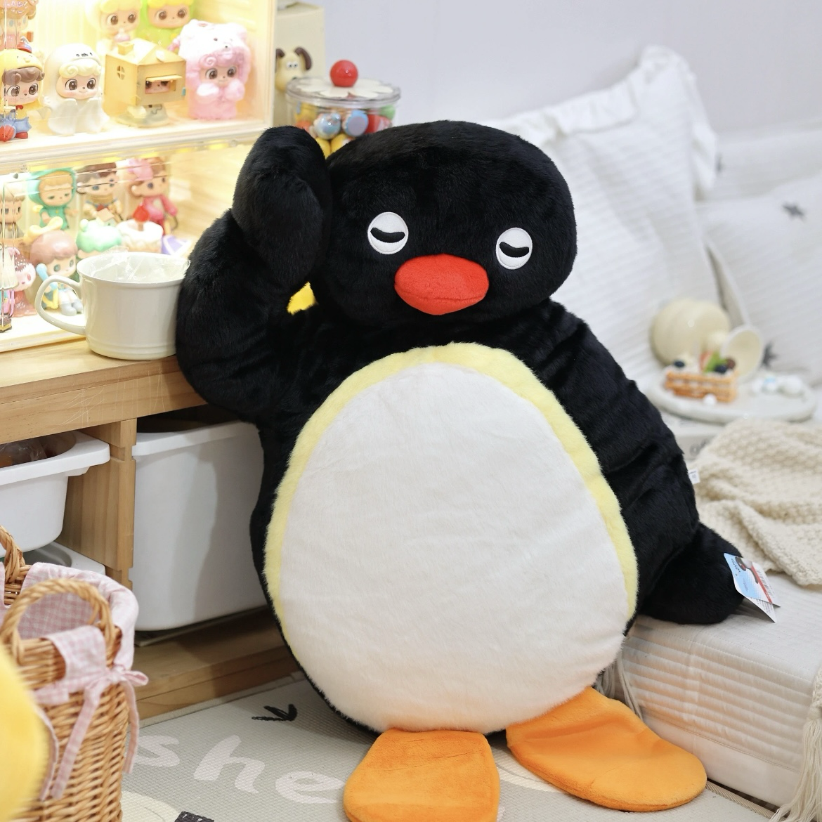 <正版授權>PINGU 企鵝家族 躺平扁扁抱枕 毛絨 玩偶