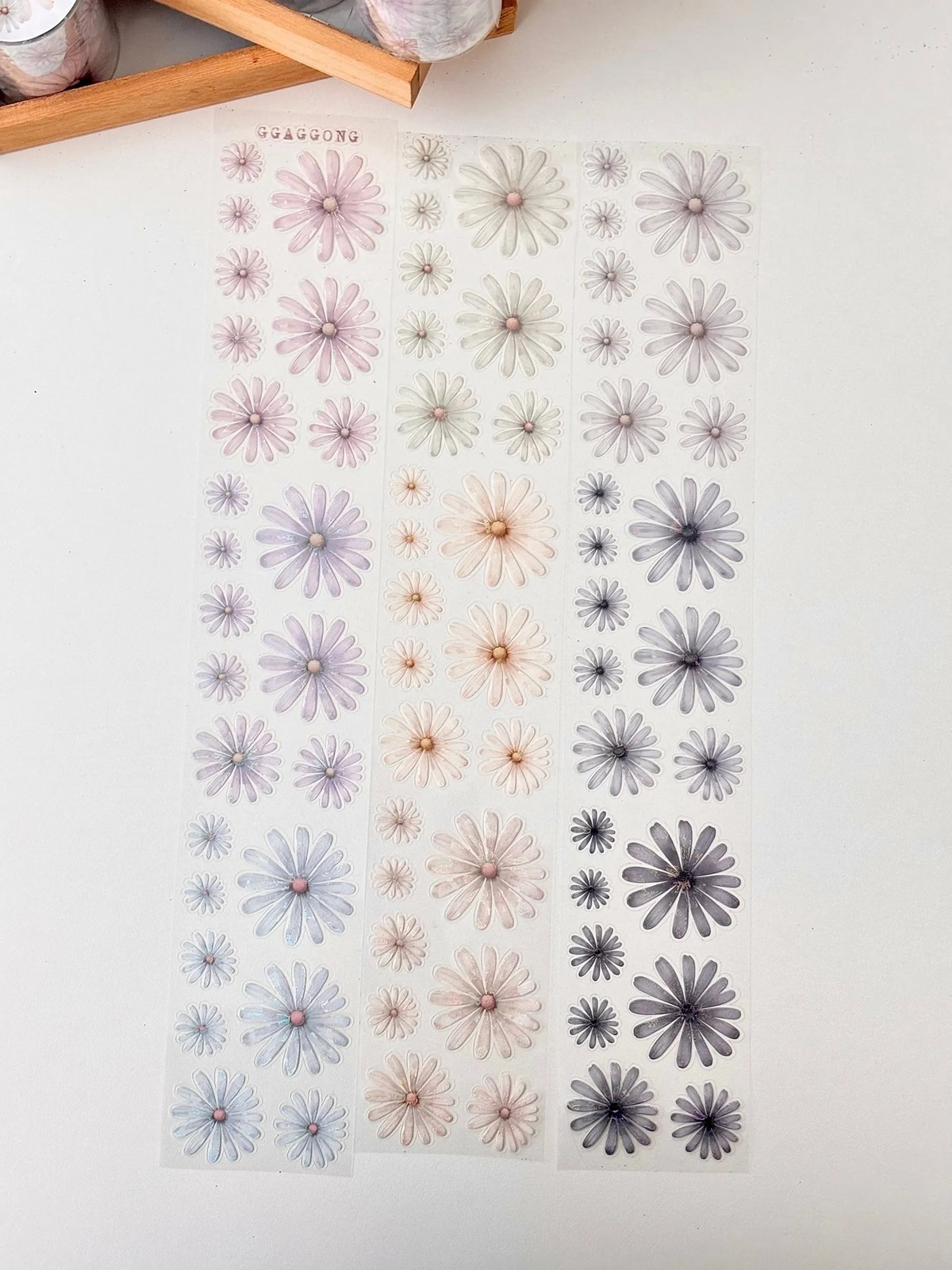韓國 ggaggong．日照雛菊 6cm割型亮面PET紙膠帶 <只有整捲>
