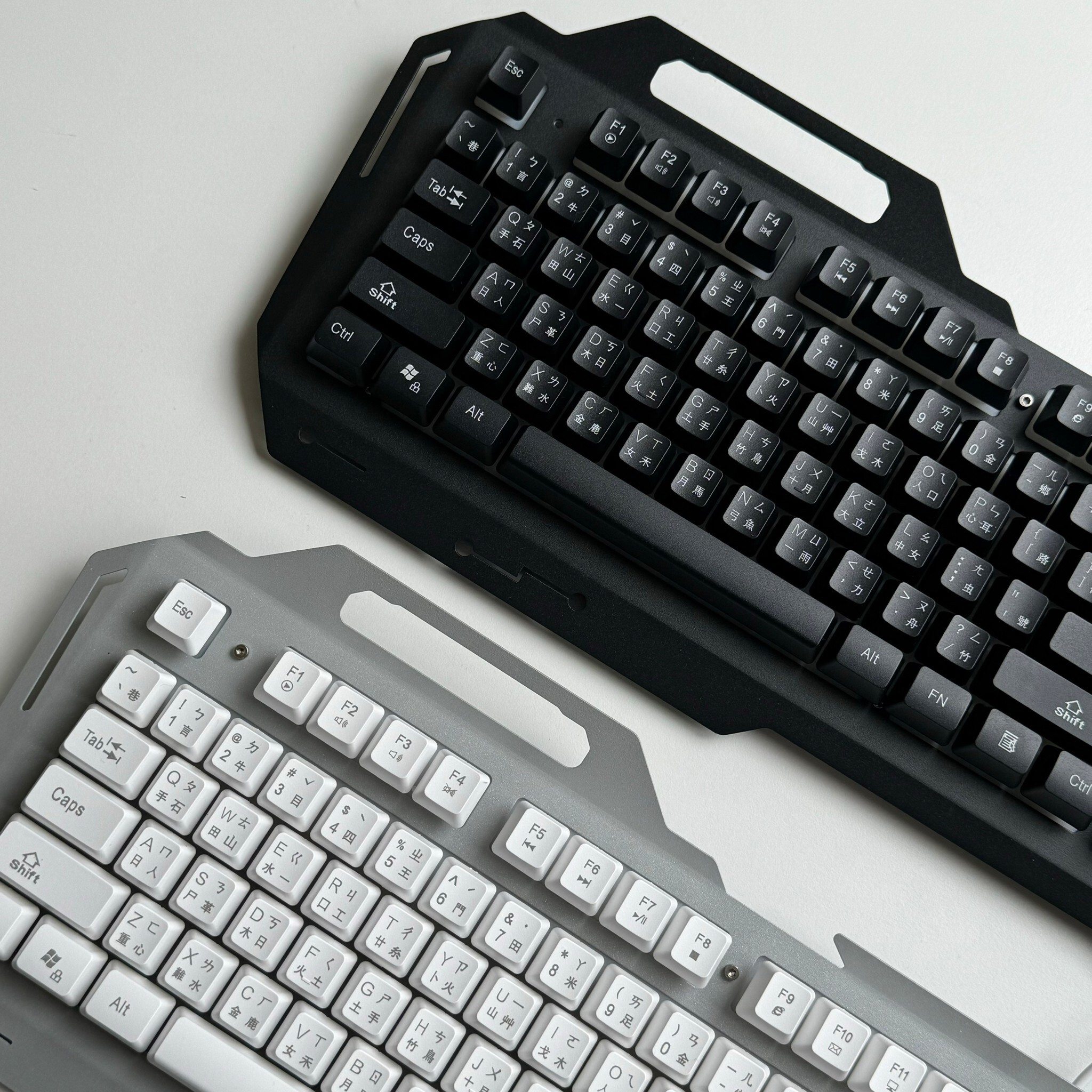 宏晉HongJin HJ221紅軸RGB有線電競鍵盤