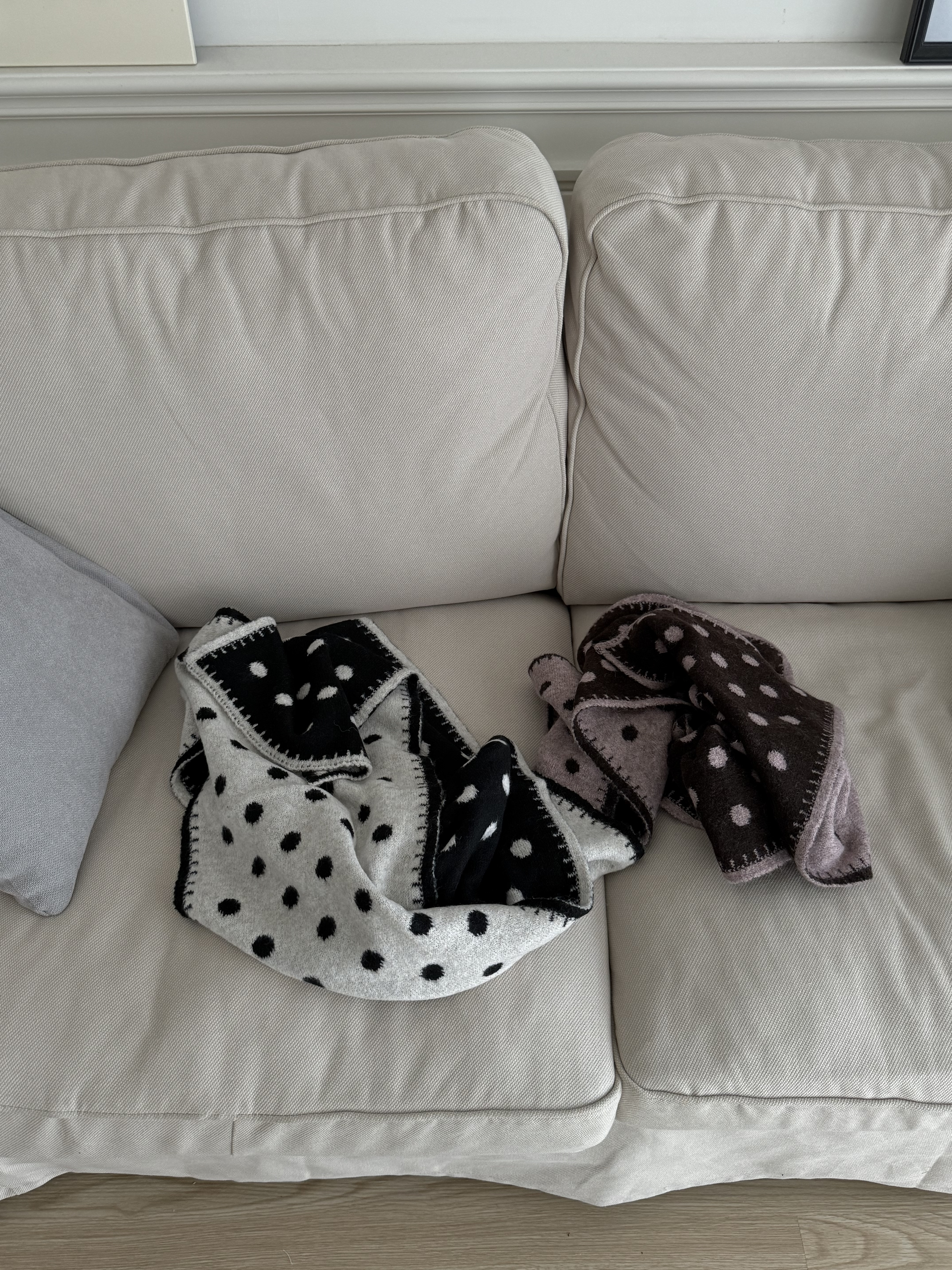 Q215/日雜內頁 波點雙色圍巾