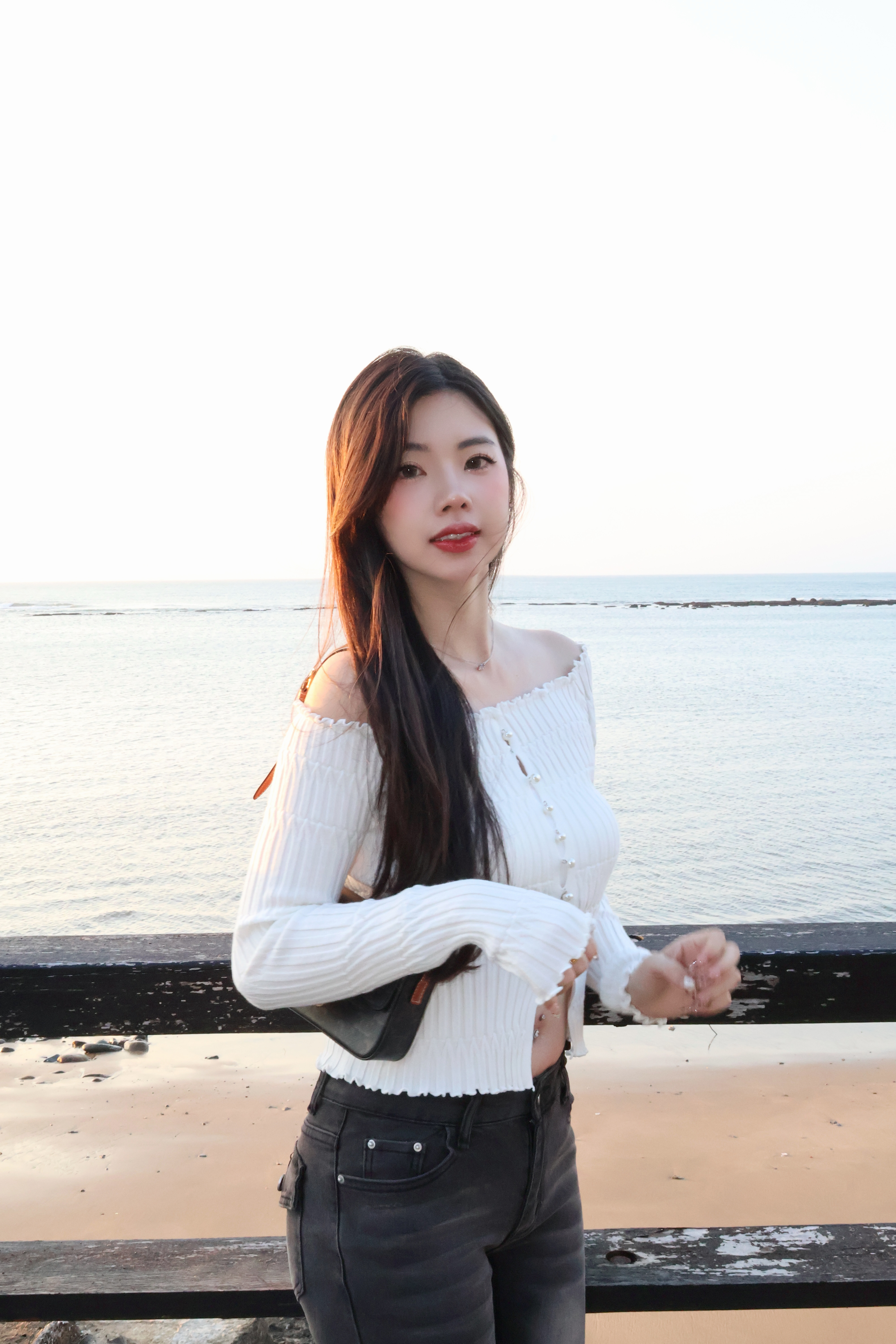 高訂許妍同款一字領💕