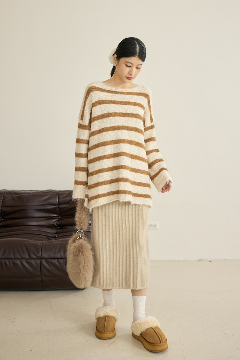 坑條側開衩針織裙(附腰帶)