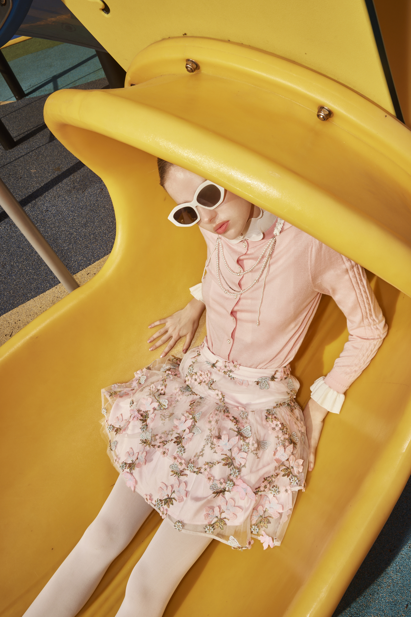 BE15026C1 櫻光蝶境花園立體刺繡薄紗裙