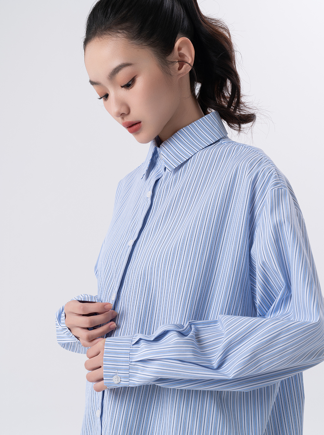 附方巾條紋長袖襯衫