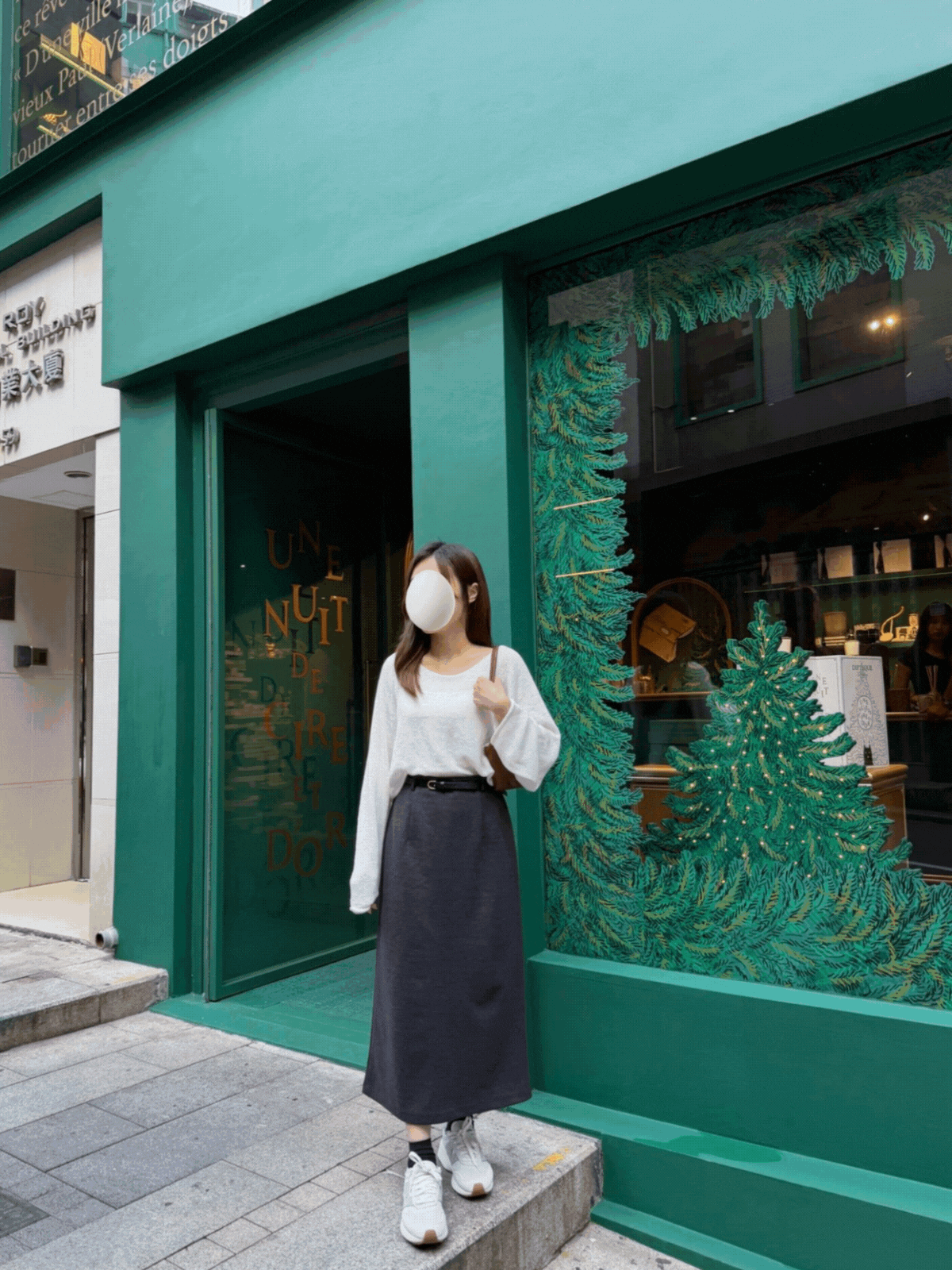 《KR》薄絨毛骨線長裙(連皮belt)