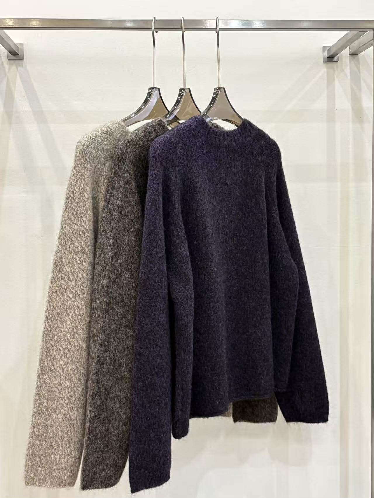 FN02 馬海毛羊毛混色圓領毛衣