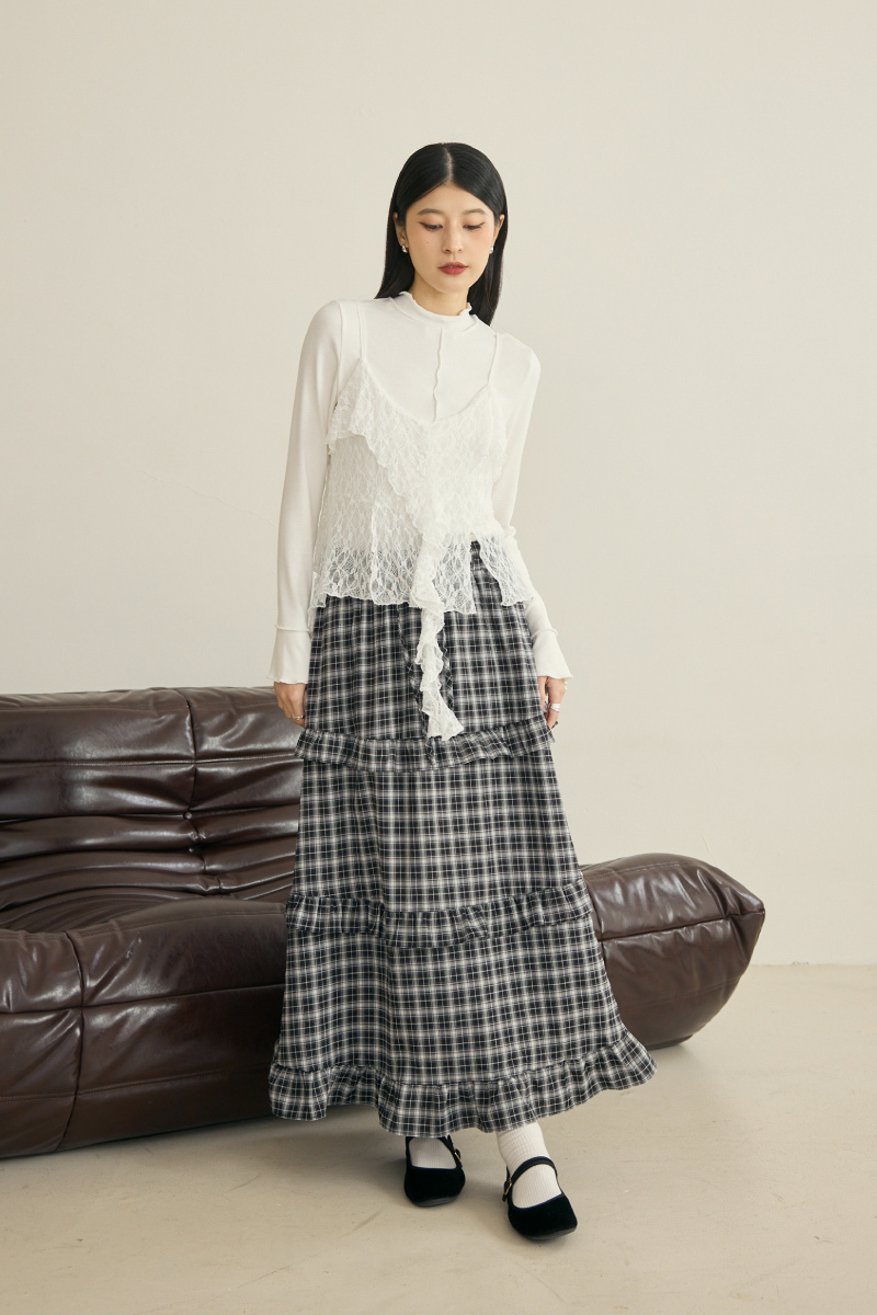 下開衩捲邊造型壓花吊帶背心