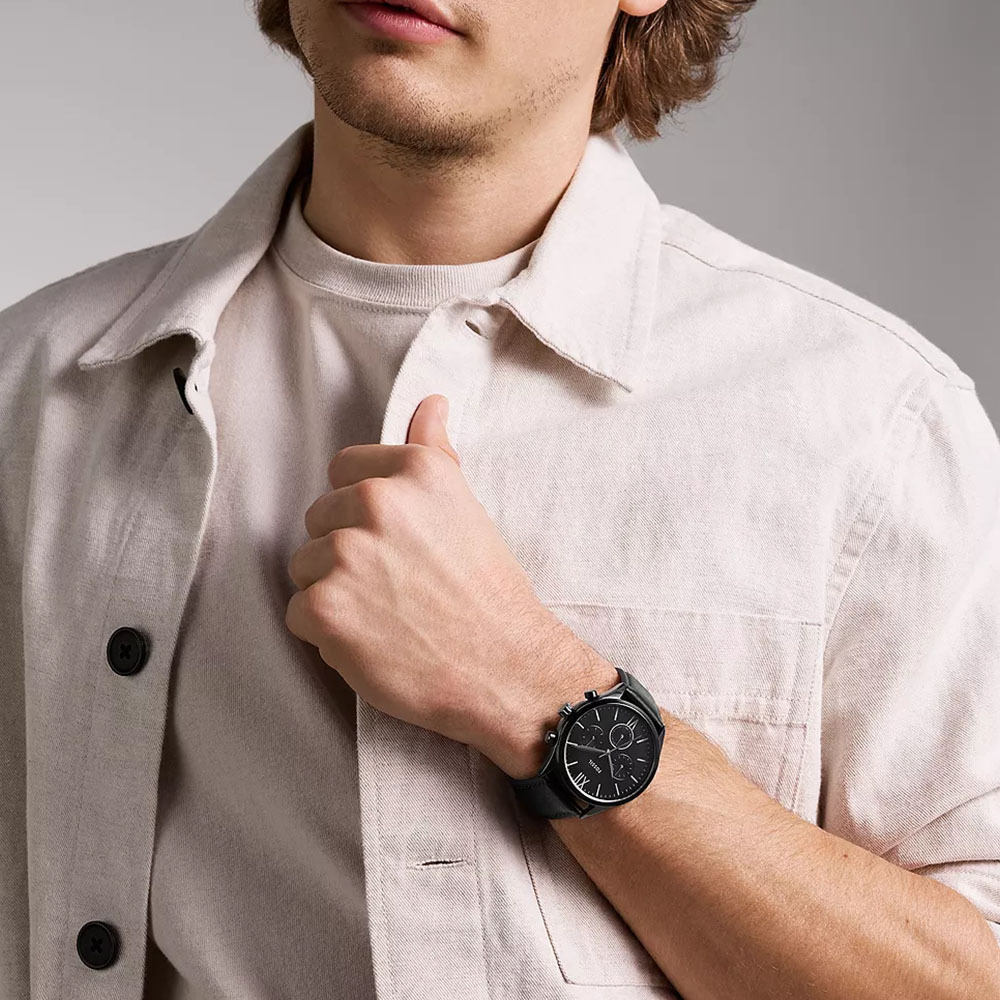 Fenmore 三眼系列簡約美型手錶 黑色真皮錶帶 44 MM BQM2364