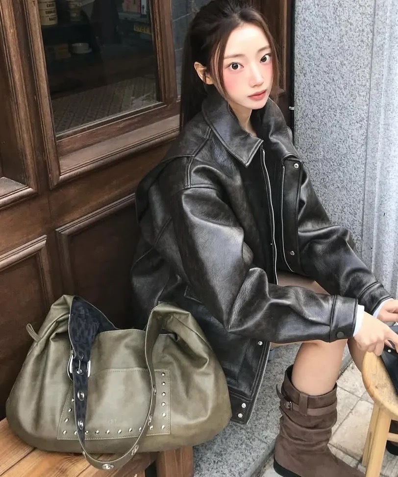 🇰🇷 LETERIE STUD BUCKLE REVERSIBLE SHOULDER BAG 鉚釘 雙面單肩包 手提包 金屬扣環 豹紋內裡 / 預購