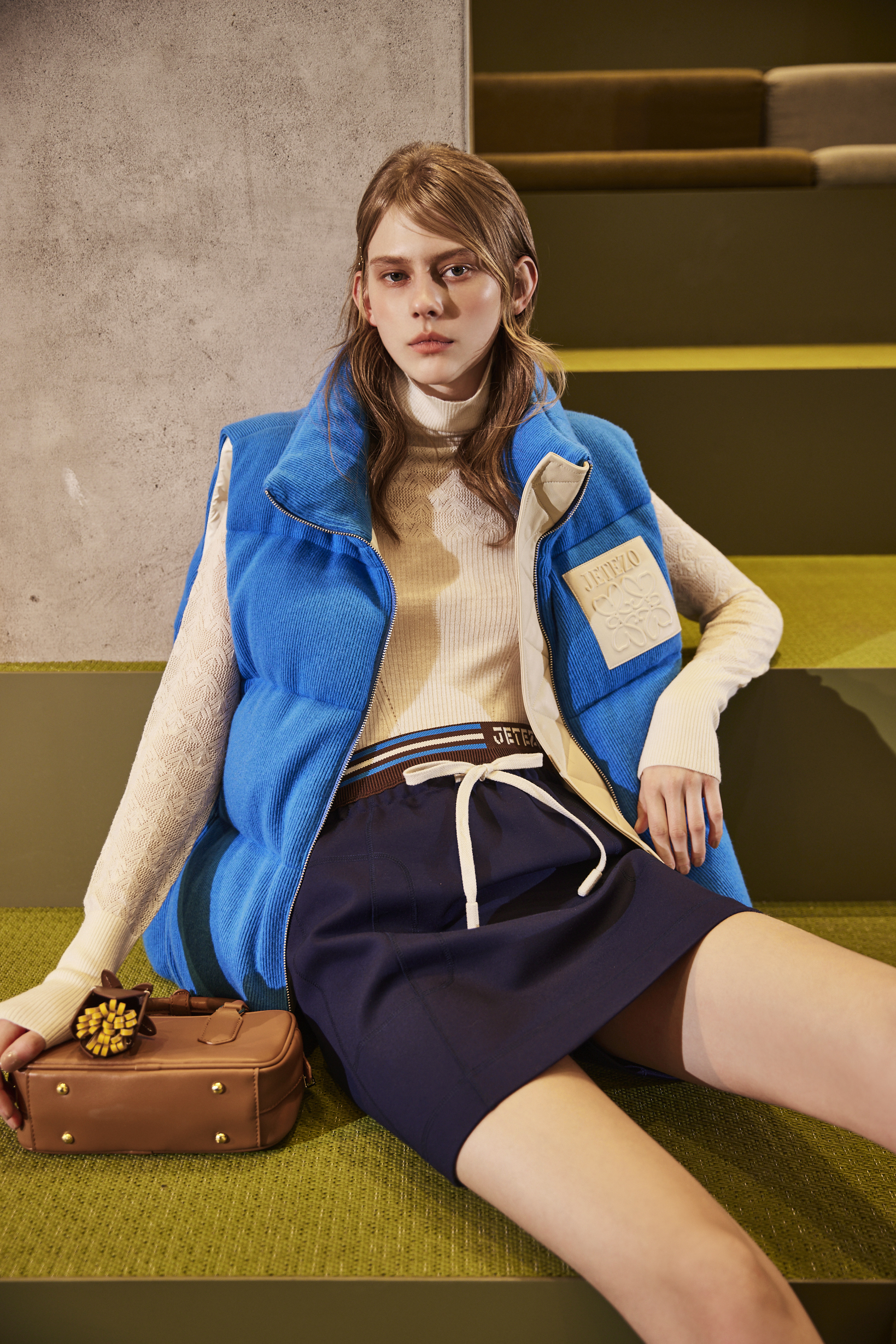 BE15037C1 羅紋拼接腰帶活力短裙