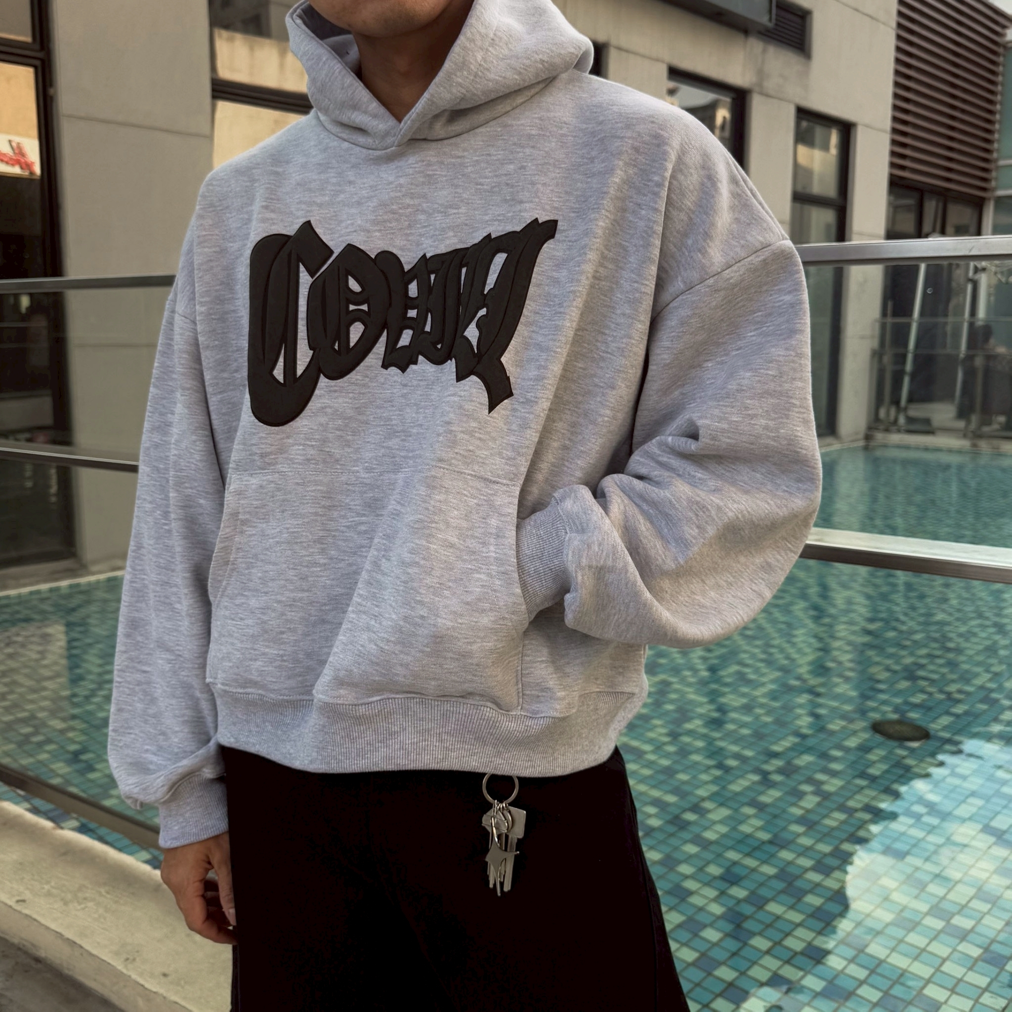 『RB』黑暗系漂浮英文短寬BOXY帽TEE