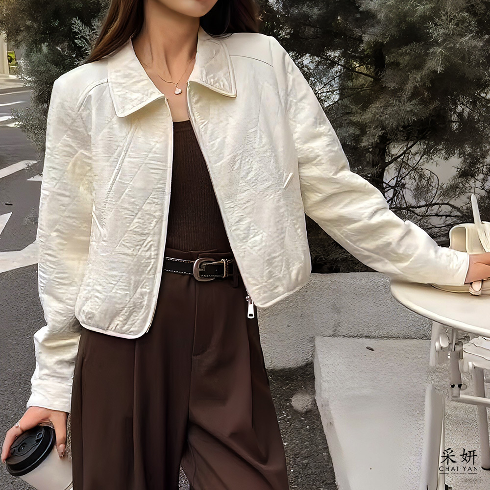 異材質菱格紋翻領拉鍊外套