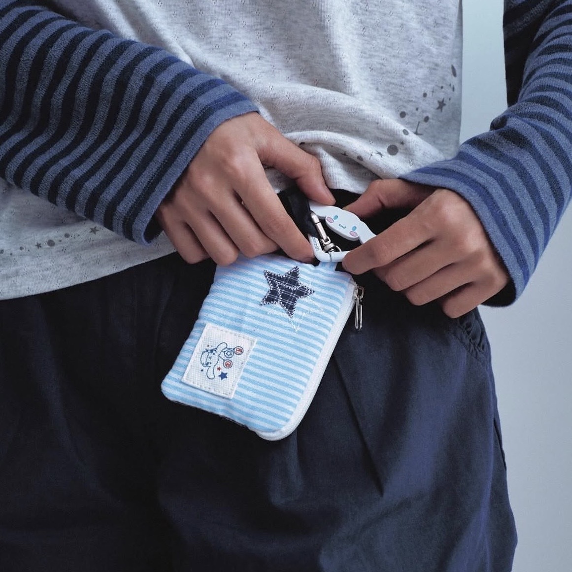 aeae CINNAMOROLL POCKET WALLET 大耳狗 口袋收納包 條紋 刺繡 韓國代購