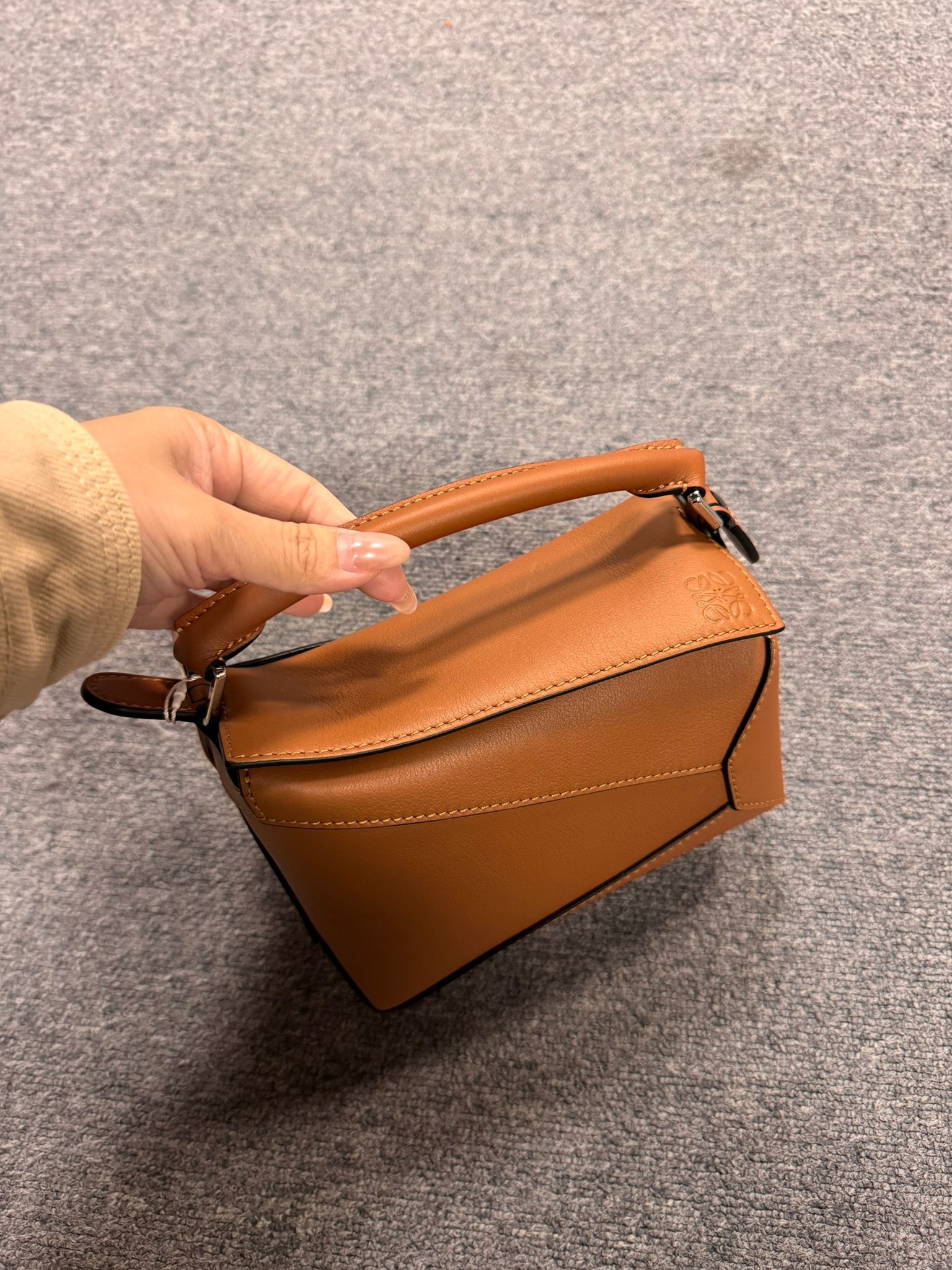 歐洲直送 LOEWE  Mini Puzzle 斜孭袋