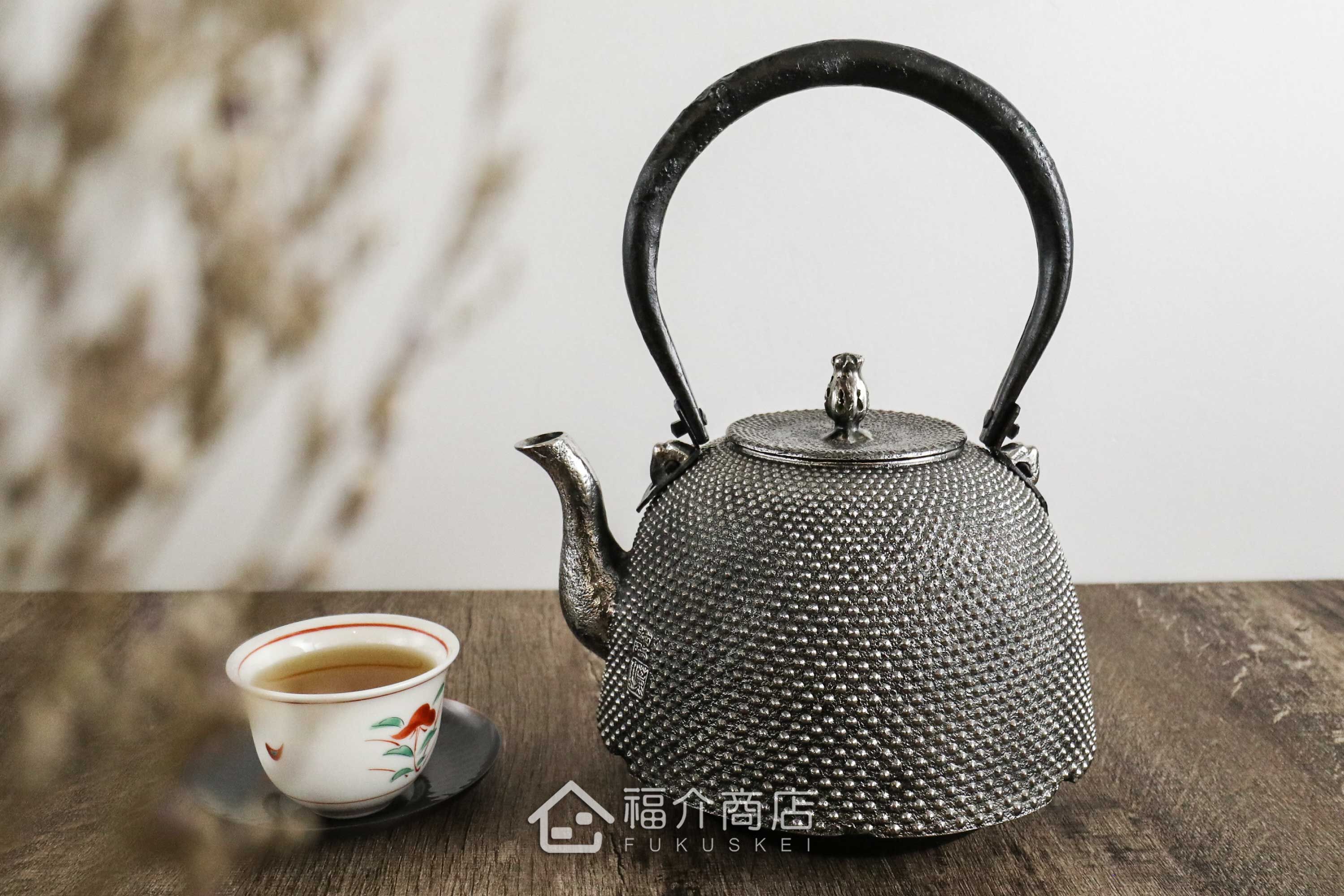 煮水泡茶用的砂鐵茶壺