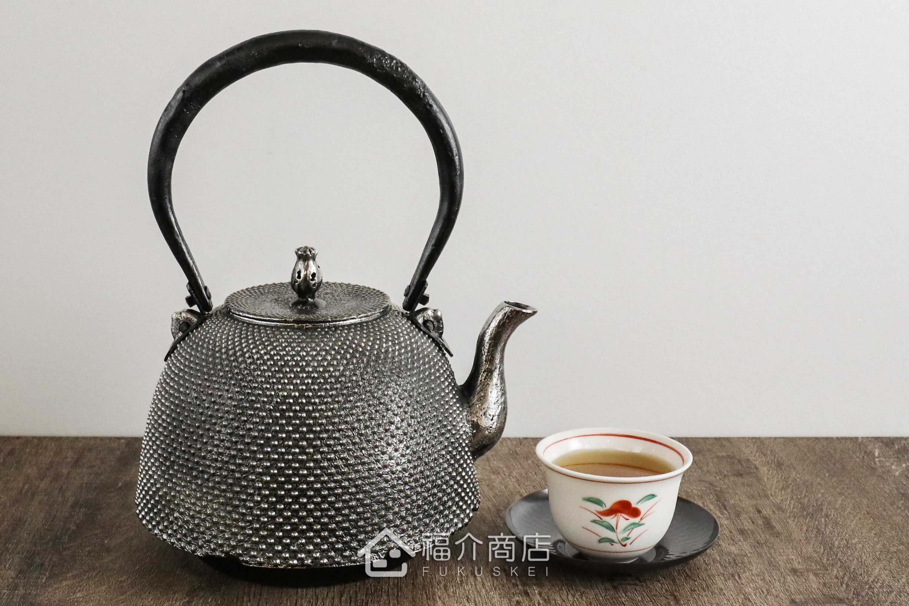 煮水泡茶用的砂鐵茶壺