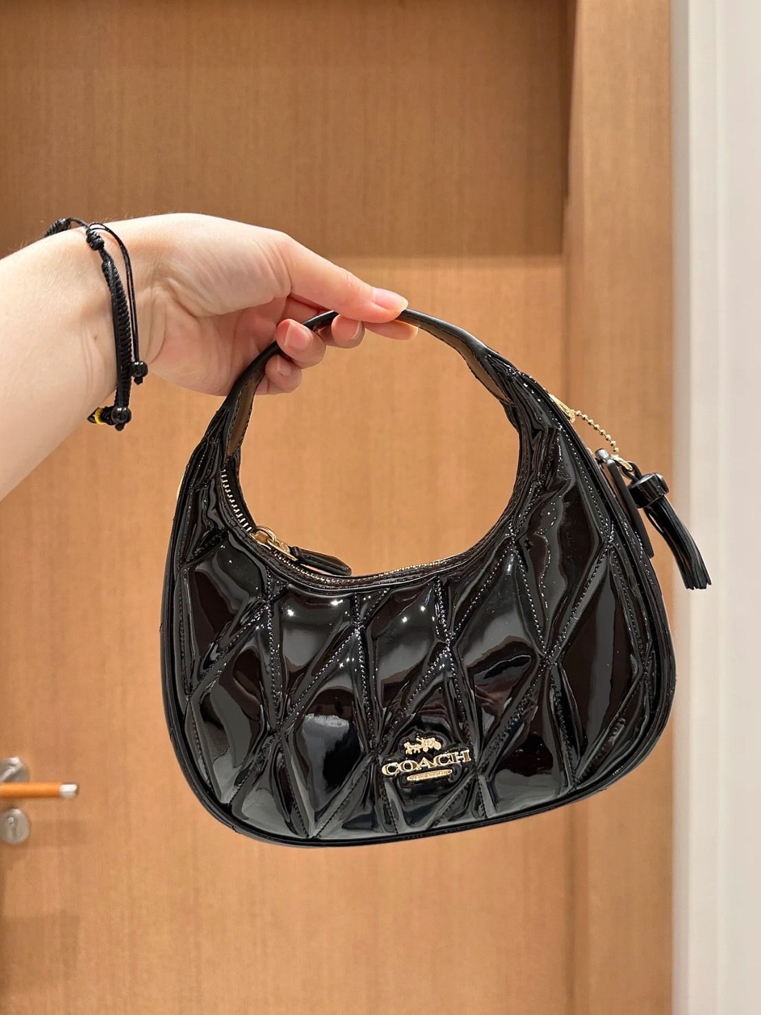 COACH CARMEN 20 迷你 漆皮 月亮包