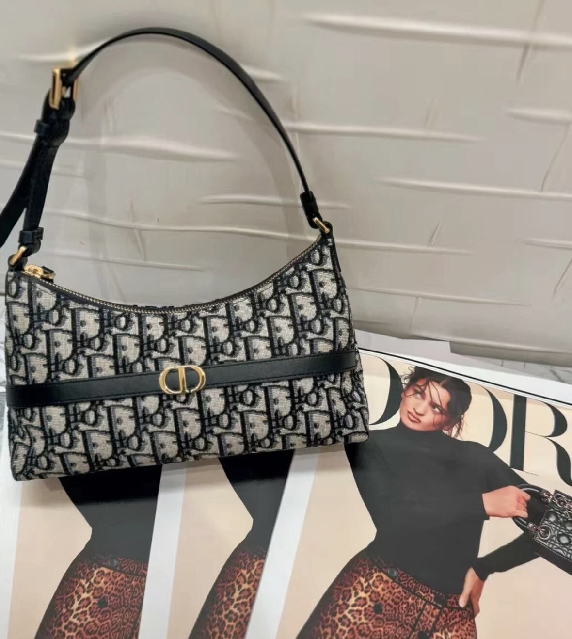 歐洲直送 CHRISTIAN DIOR 腋下包S2381UTZQ-928正貨