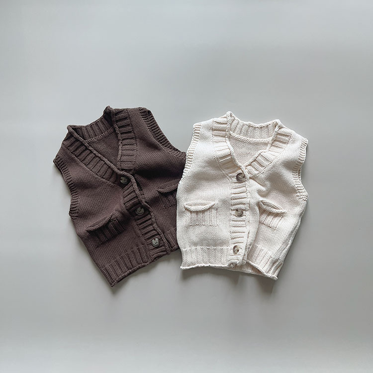 壓紋滾邊針織背心