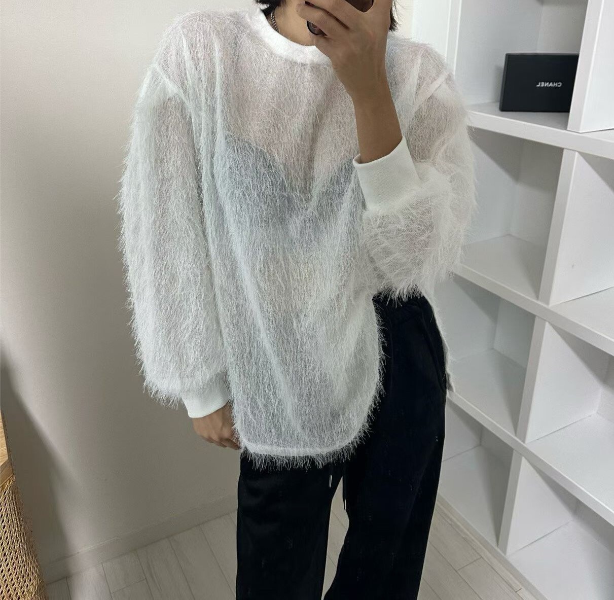 毛鬚圓領澎袖上衣