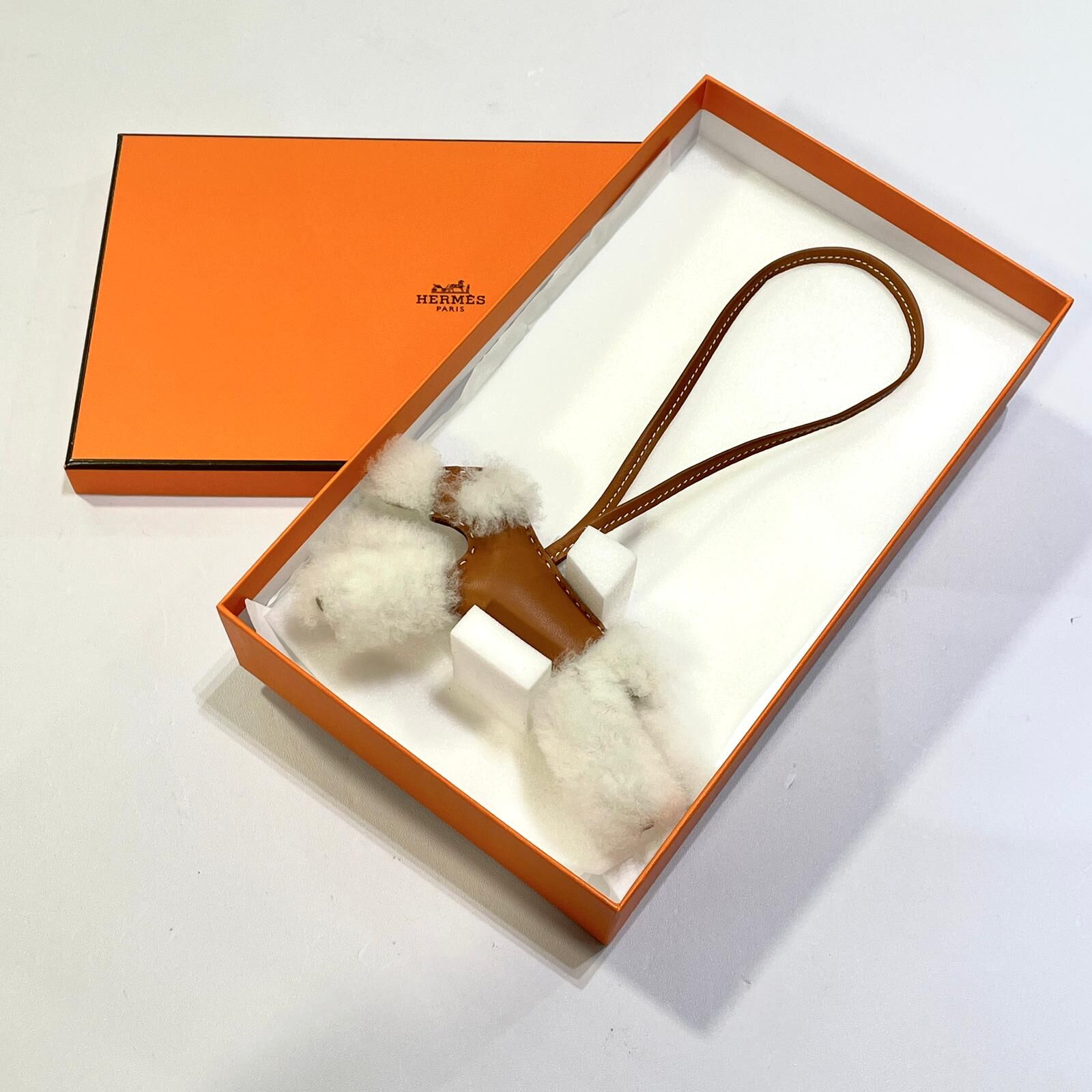 全新Hermes Budy charm K刻 Swift 37 GOLD金棕 小狗挂件 #BRAND NEW #香榭站正品