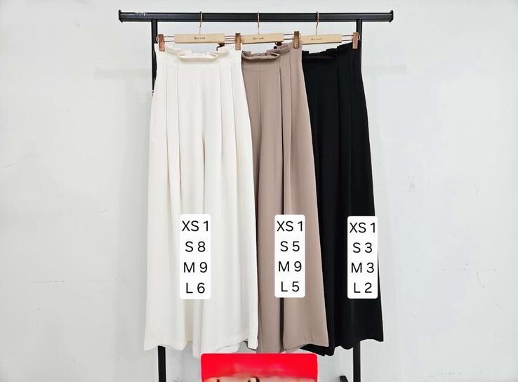 HS25 XS腰26Hip 54 長44 S腰27 Hip 55 長44.5 M腰28 Hip56 長45 L腰29 Hip57 長45.5 $699[一口價]