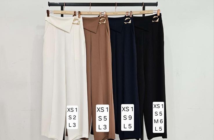 HS26 XS 腰 26 Hip 40 長44 S腰27 hip 41 長44.5 M 腰28 Hip42 長45 L腰29 Hip 43 長45.5 $699[一口價]